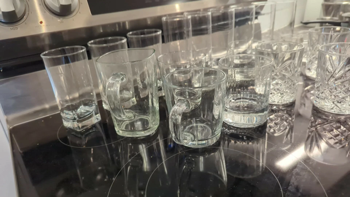 21pcs Assorted cups and cut crystal glasses - photo 4