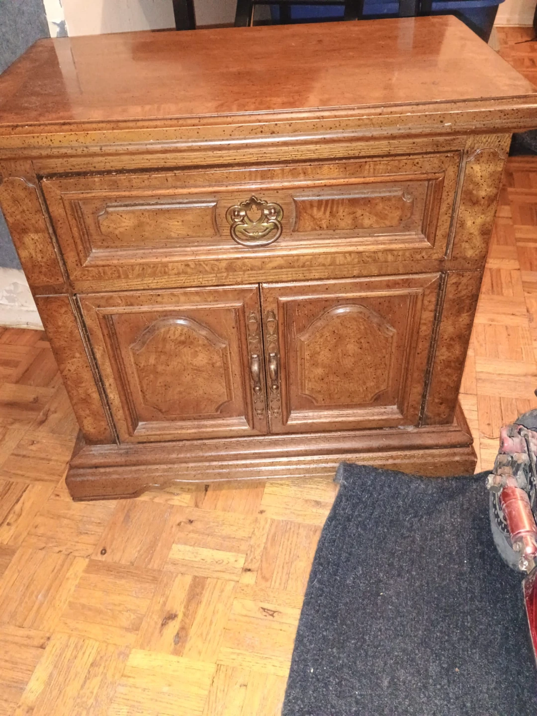 Vintage Wooden Side Table with Drawer and Cabinet 🥕