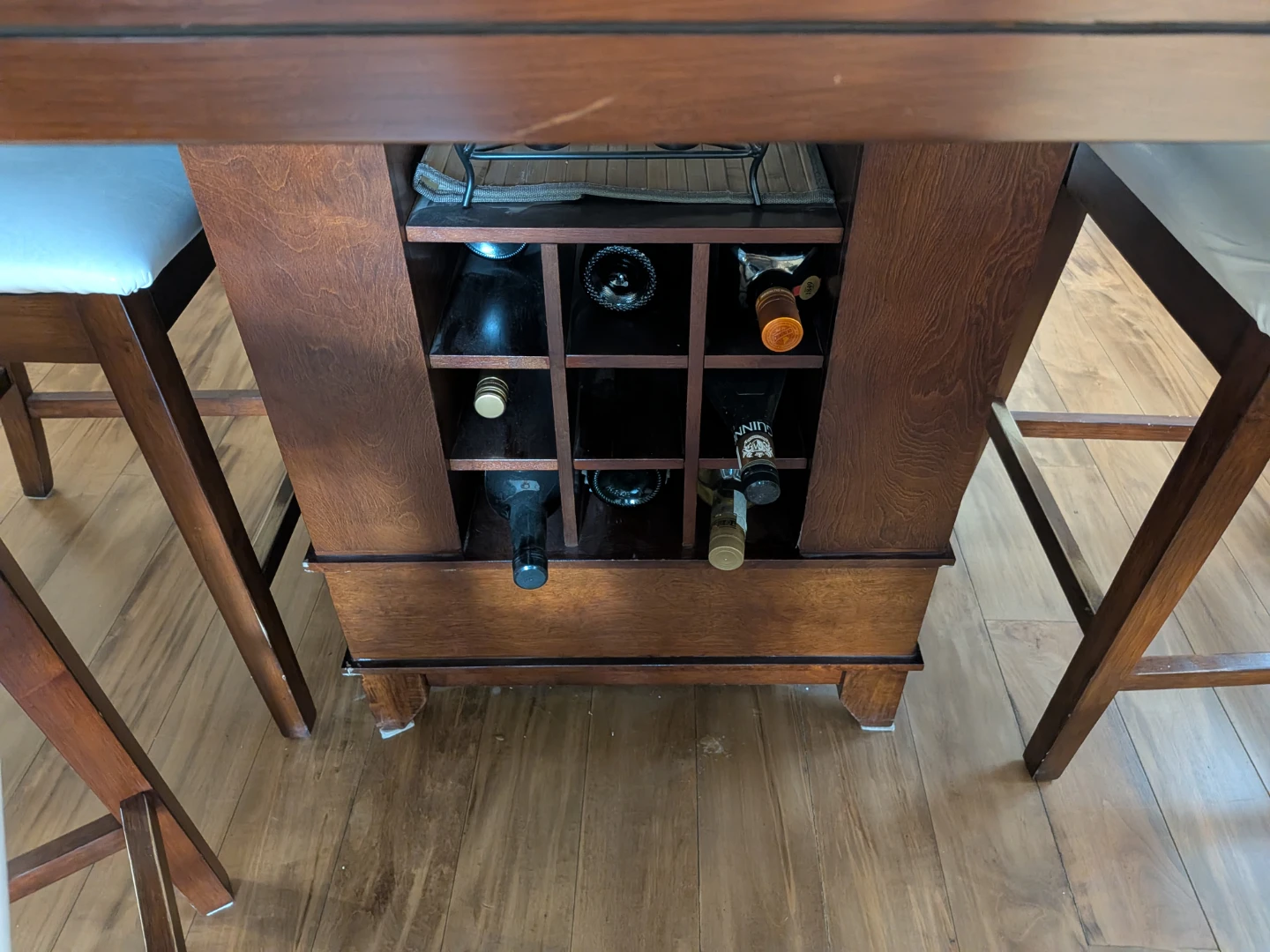 Pub style dinning room table and chairs