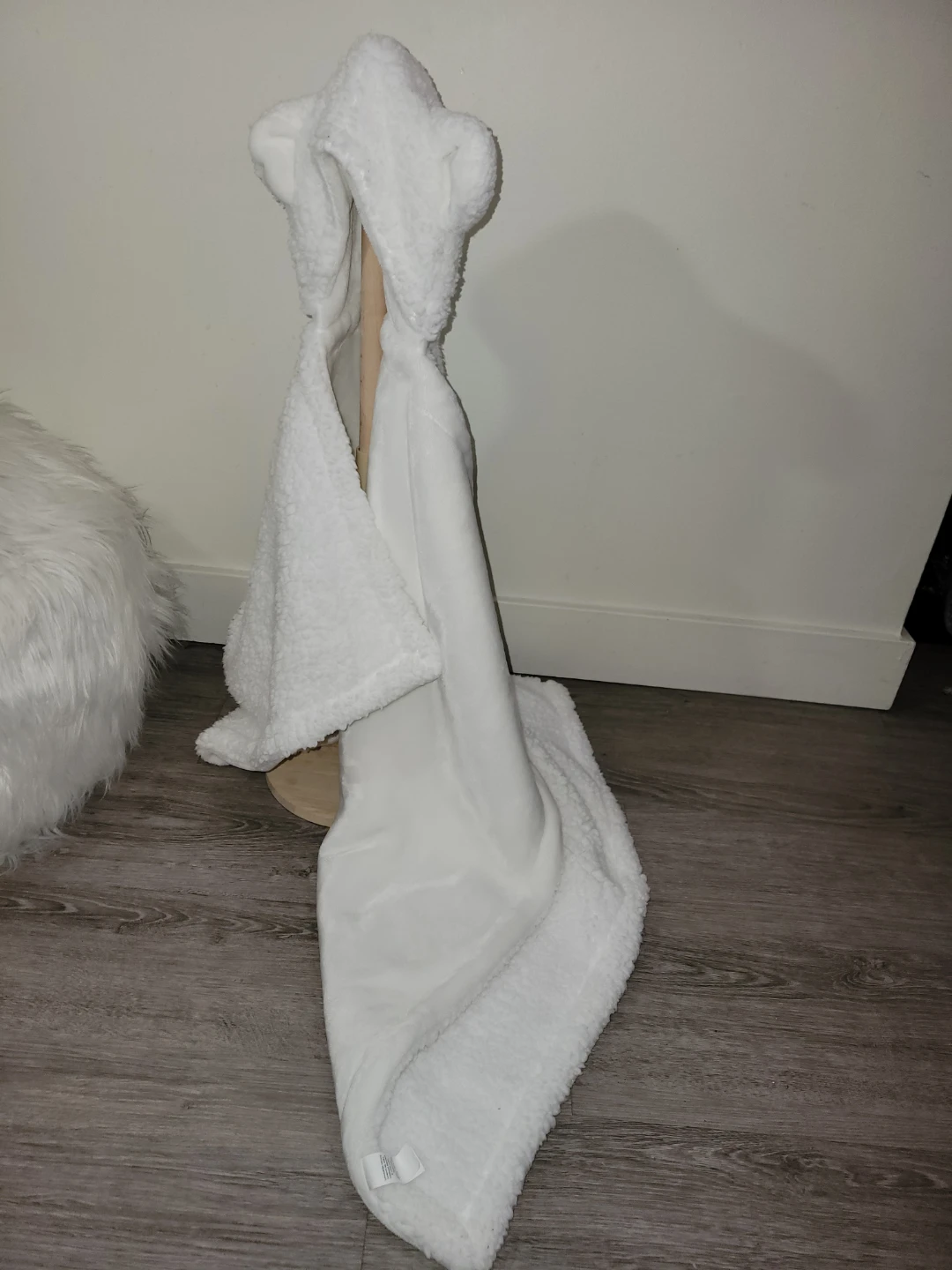 White Sherpa Lined Hooded Baby Blanket - photo 3