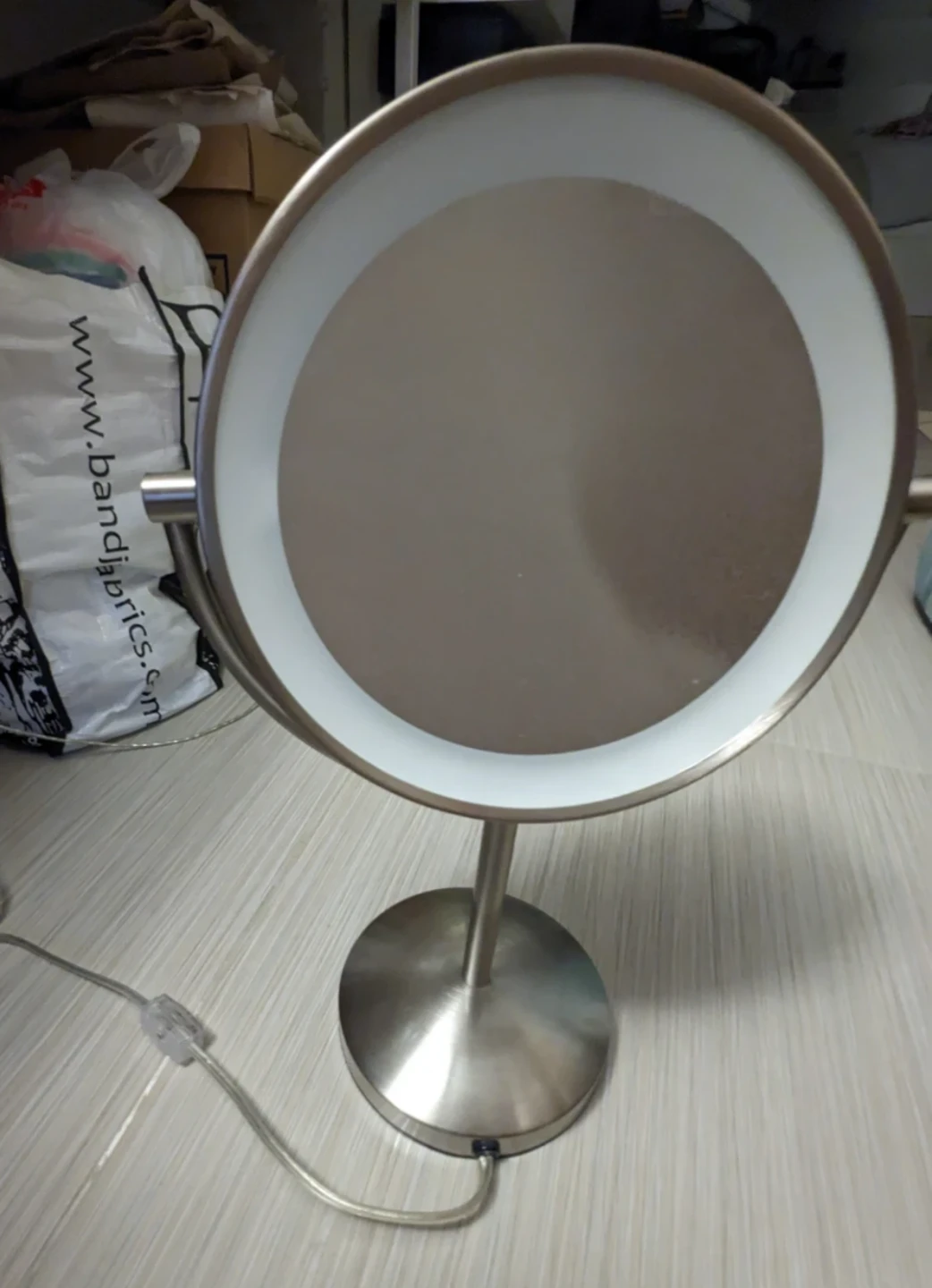 🥕Electronic Vanity Mirror with LED Light