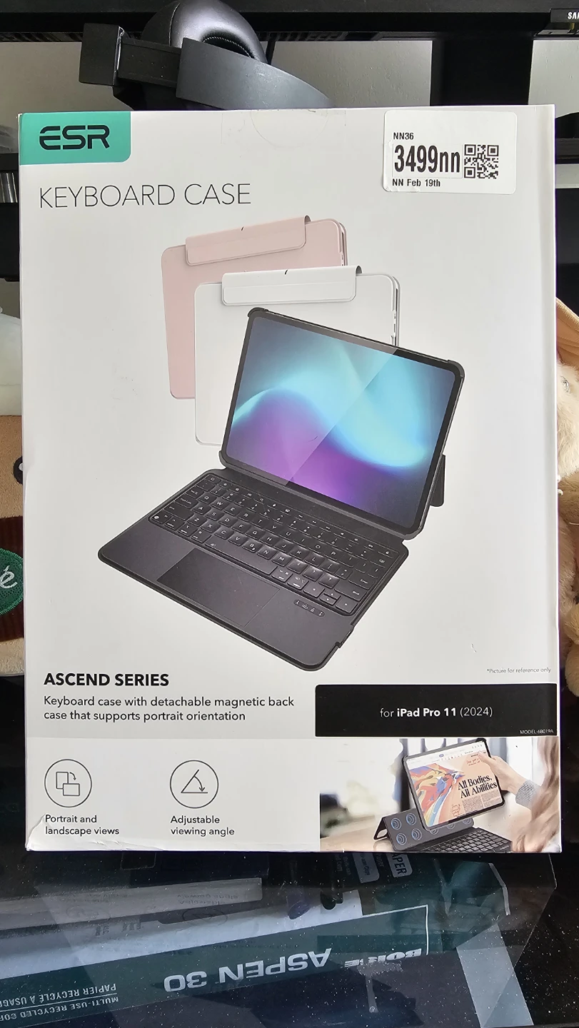*Brand New* ESR Ascend iPad Pro 11 Inch Case, Magnetic Keyboard