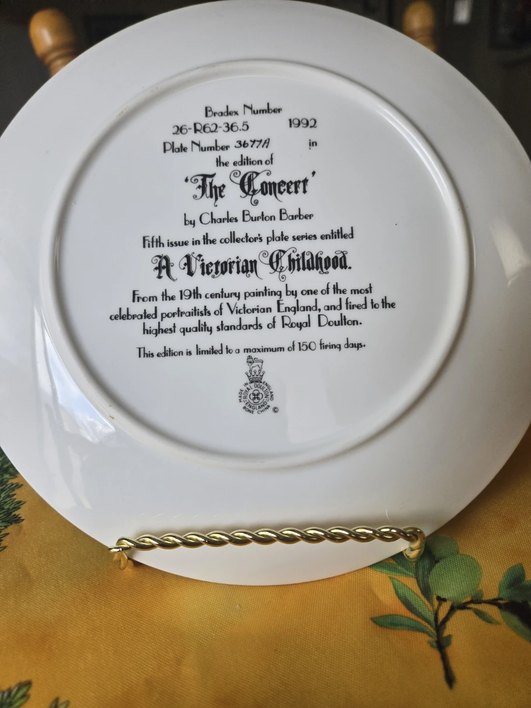 Royal Doulton 'The Concert' Collector Plate - photo 2