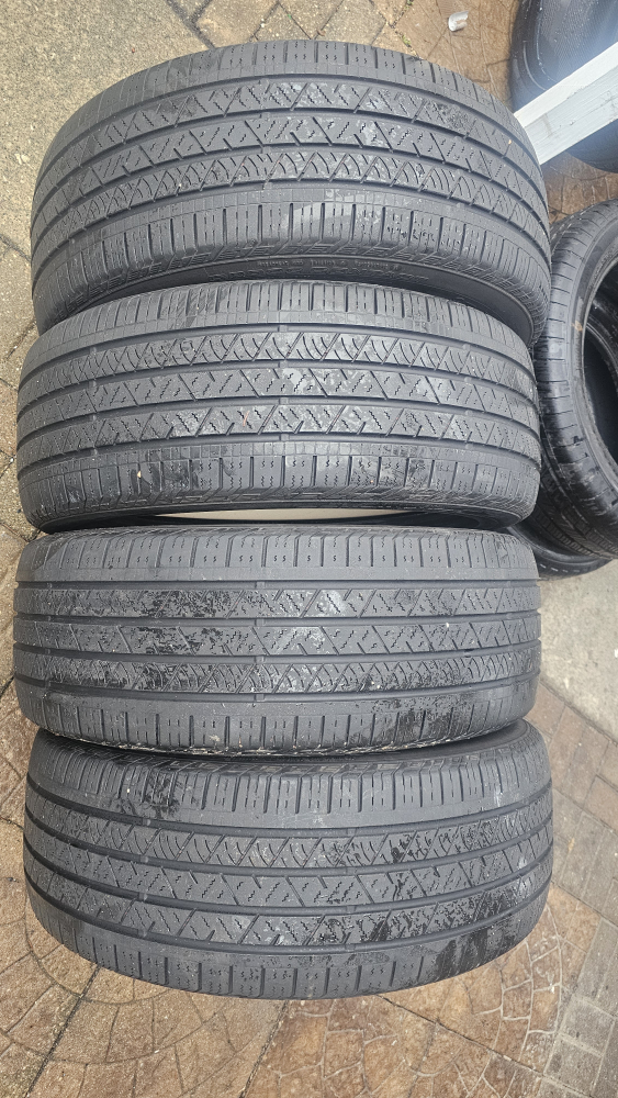 Continental CrossContact LX Sport Tires (Set of 4)