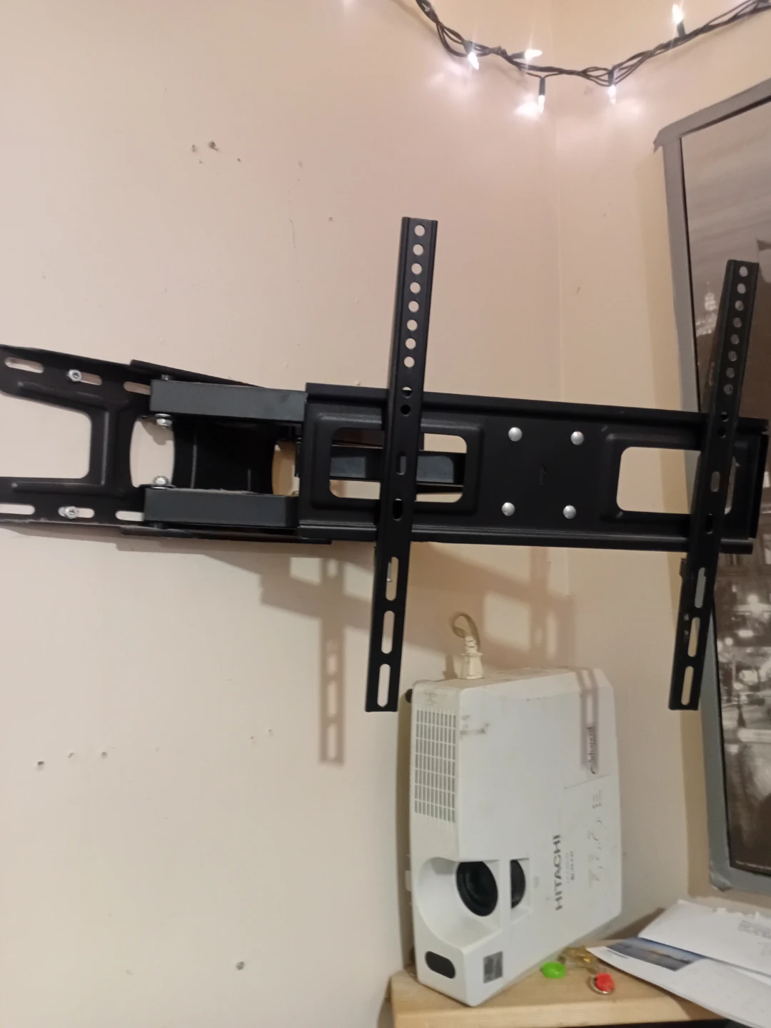 Adjustable TV Wall Mount - photo 3