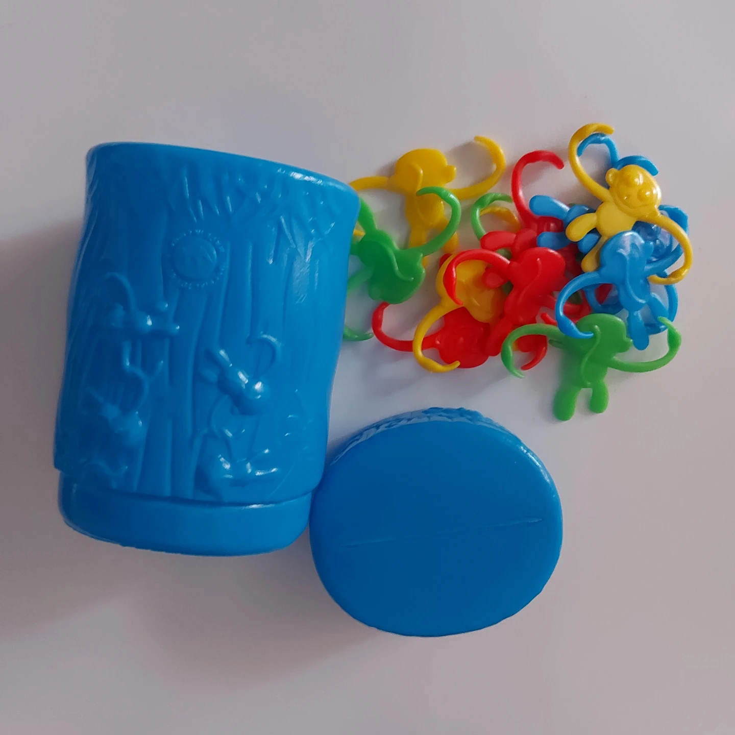 FREE - Barrel of Monkeys Game