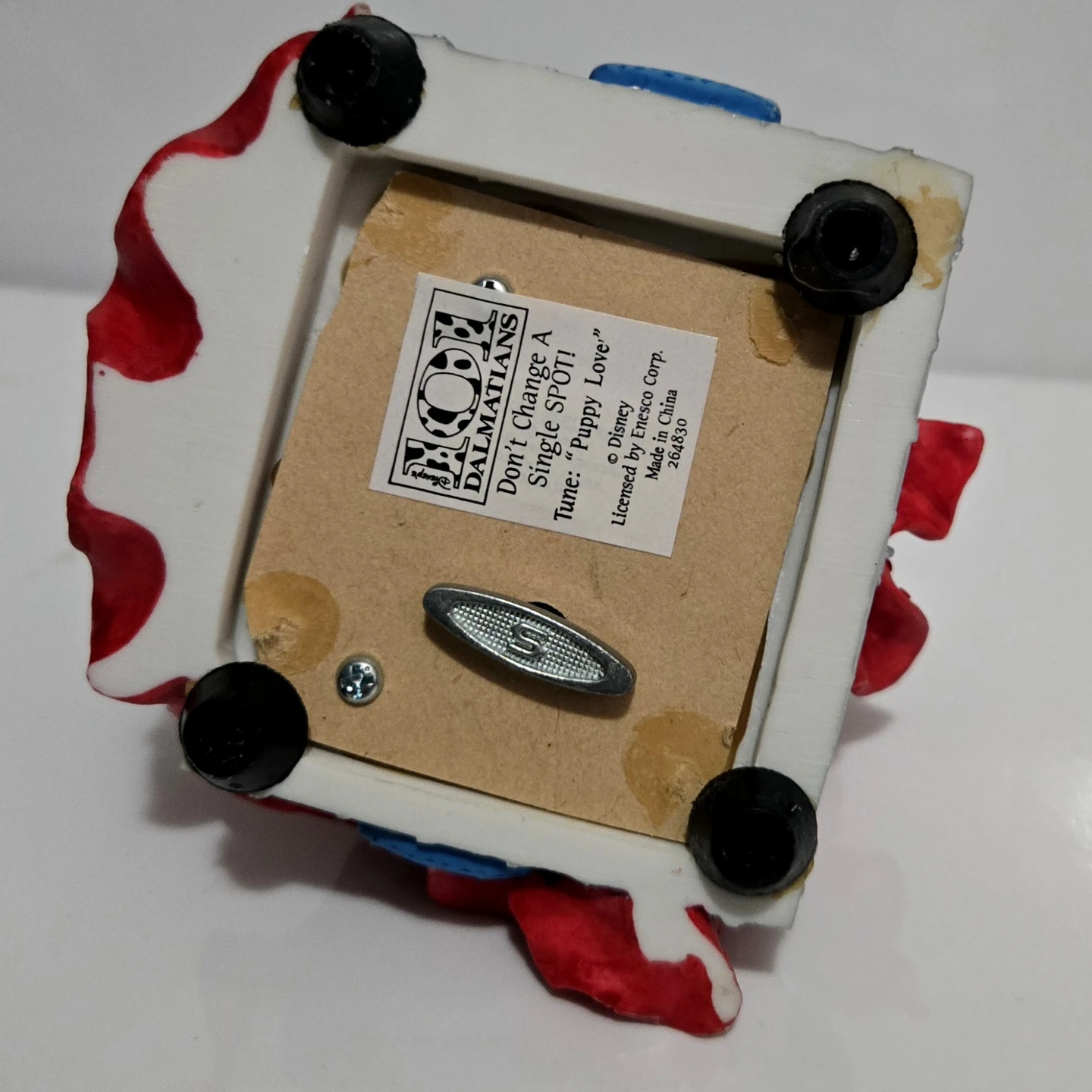101 Dalmatians Music Box - Plays Puppy  Love ❤️ - photo 3