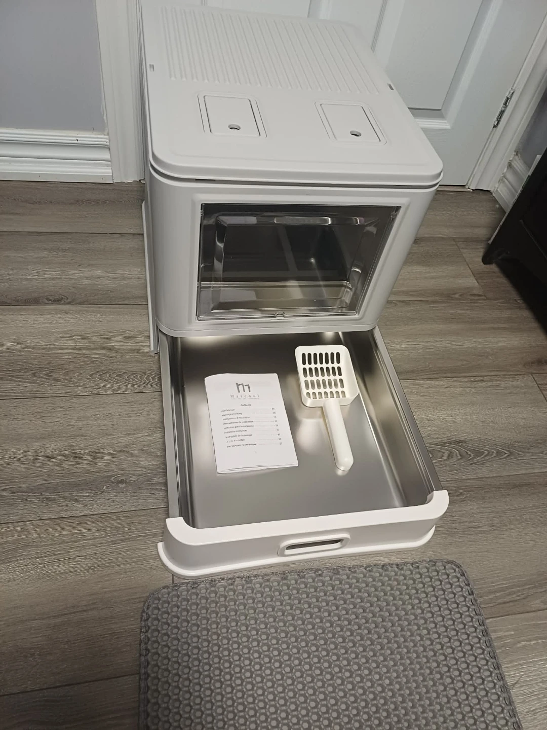 Large Enclosed Cat Litter Box witb Scoop - photo 2