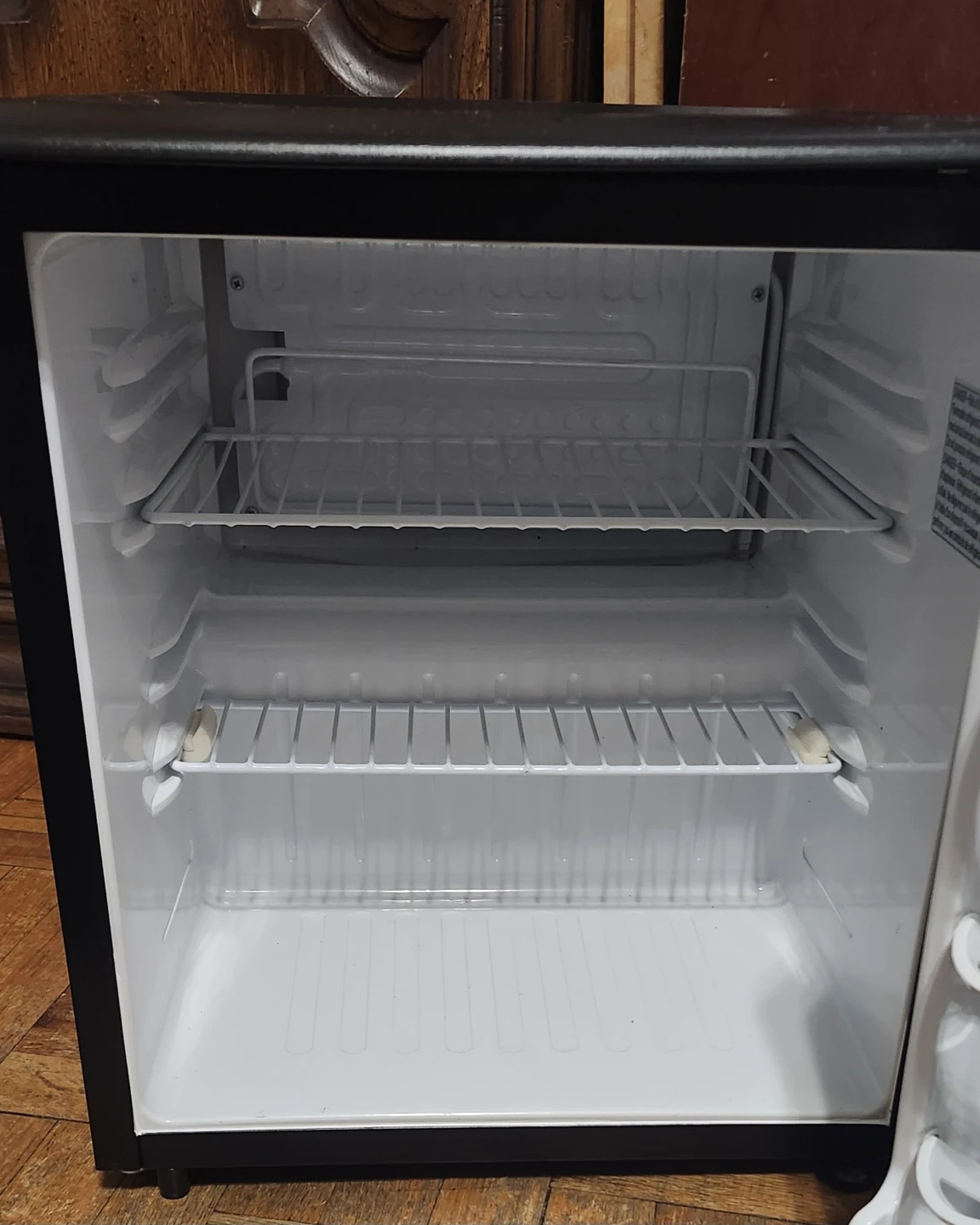 Danby Mini Fridge - photo 2