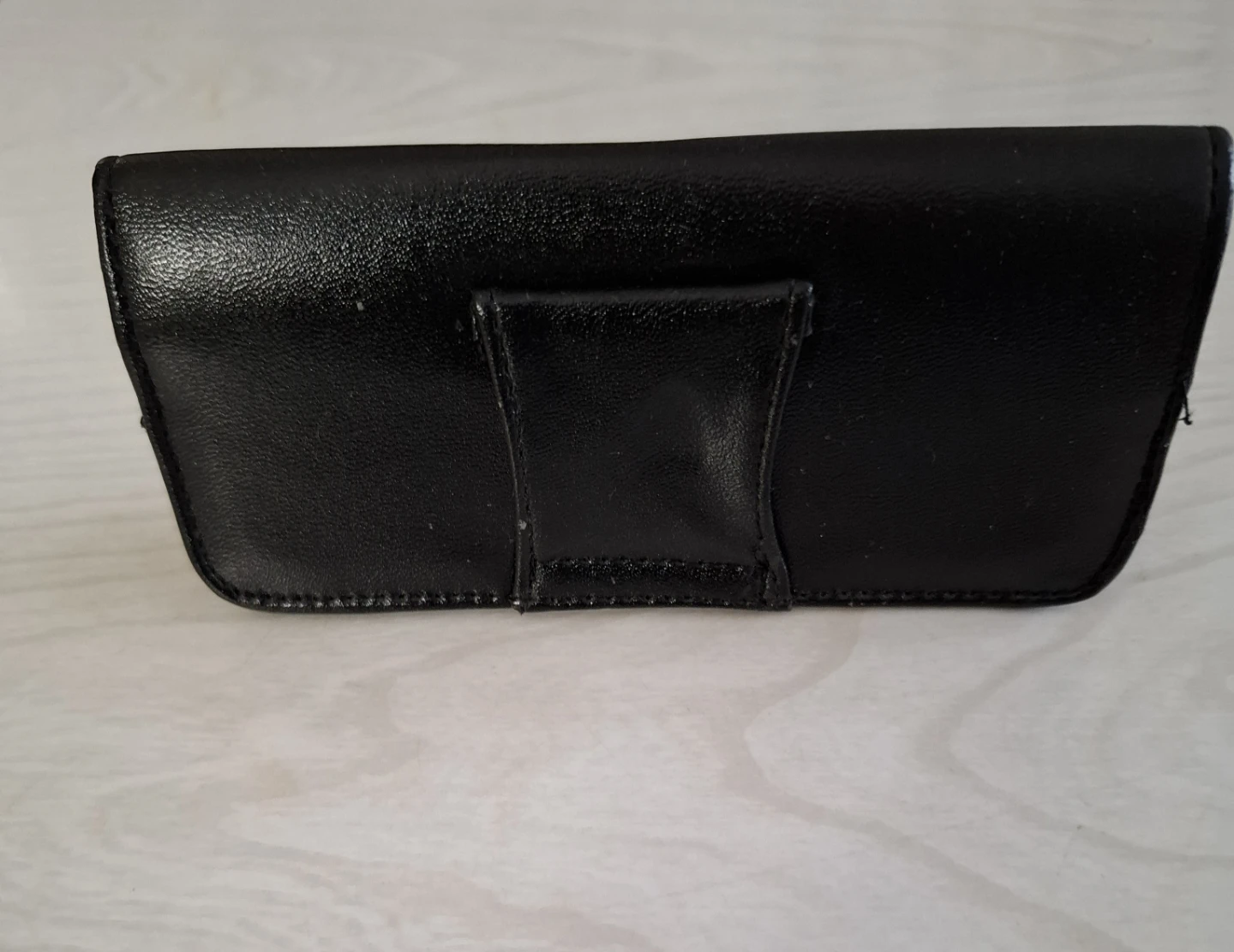 Chateau Black Faux Leather Case - photo 2