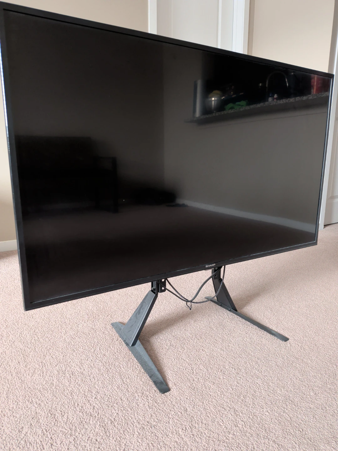 Sharp TV- 42 Inces - photo 2