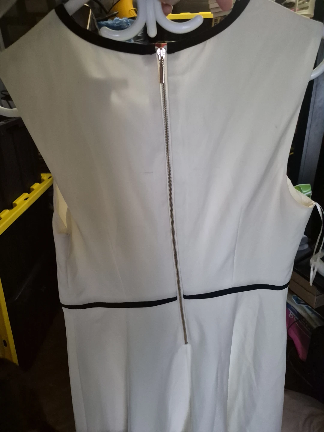 Suzy Shier White & Black Trim Sleeveless Dress - Medium - photo 2