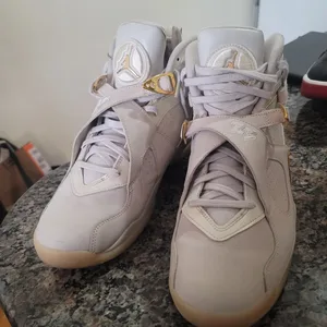 Air Jordan 8 Retro "Champagne"