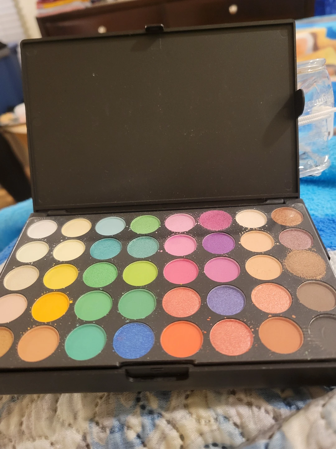 35 Color Eyeshadow Palette - photo 3