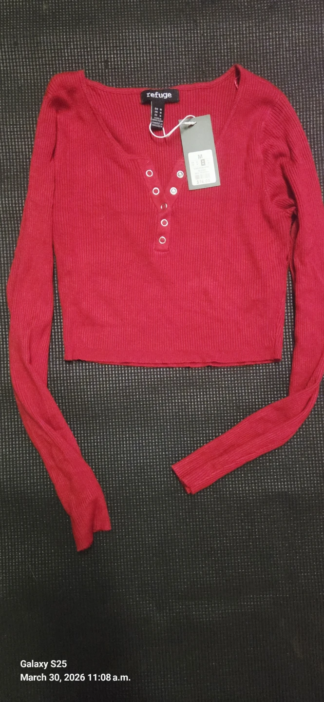 Refuge Red Ribbed Long Sleeve Crop Top - Size M