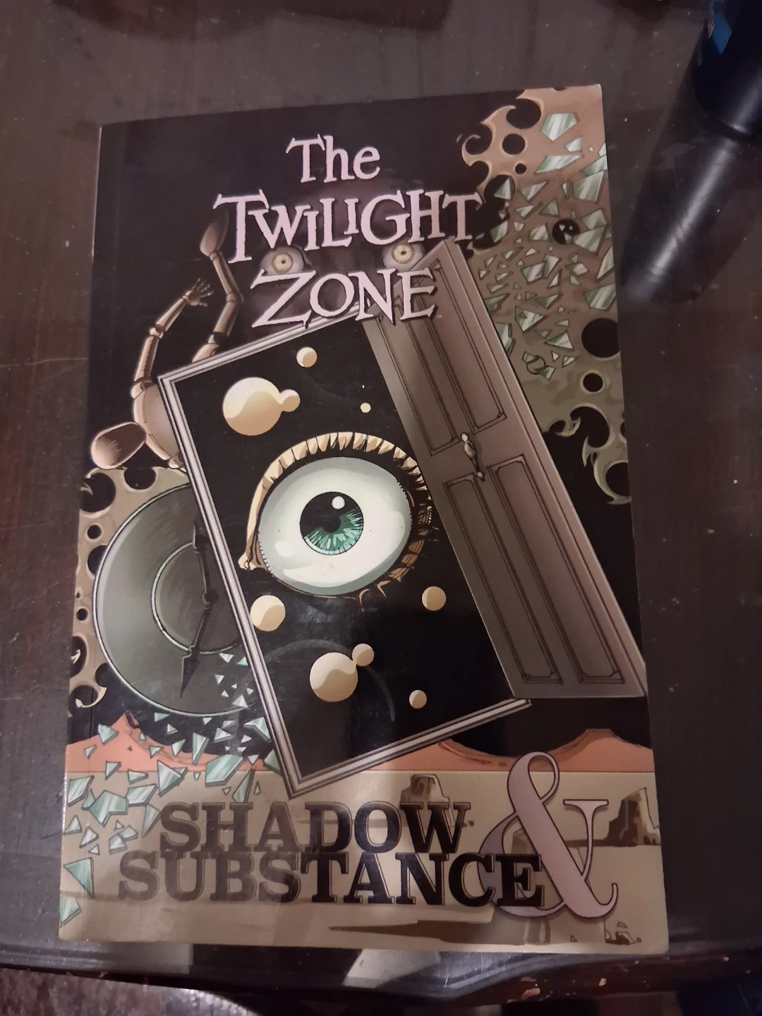 The Twilight Zone: Shadow & Substance Graphic Novel
