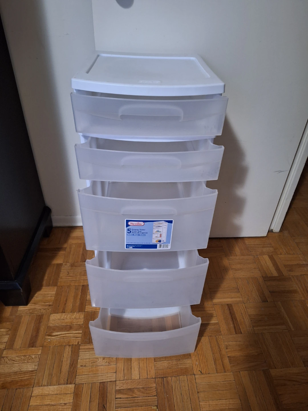 Sterilite storage/crafts Bin - photo 2
