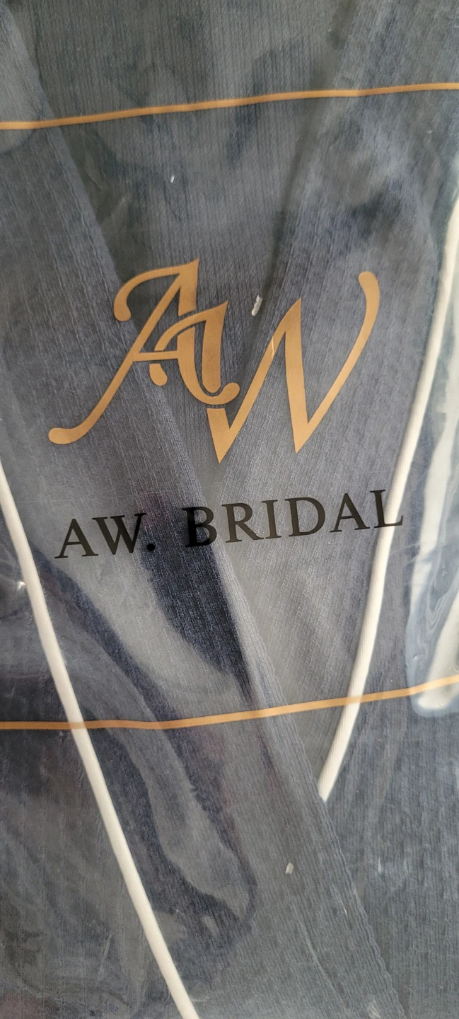 BRAND NEW- His&Hers Bridal Robes- Medium - photo 2