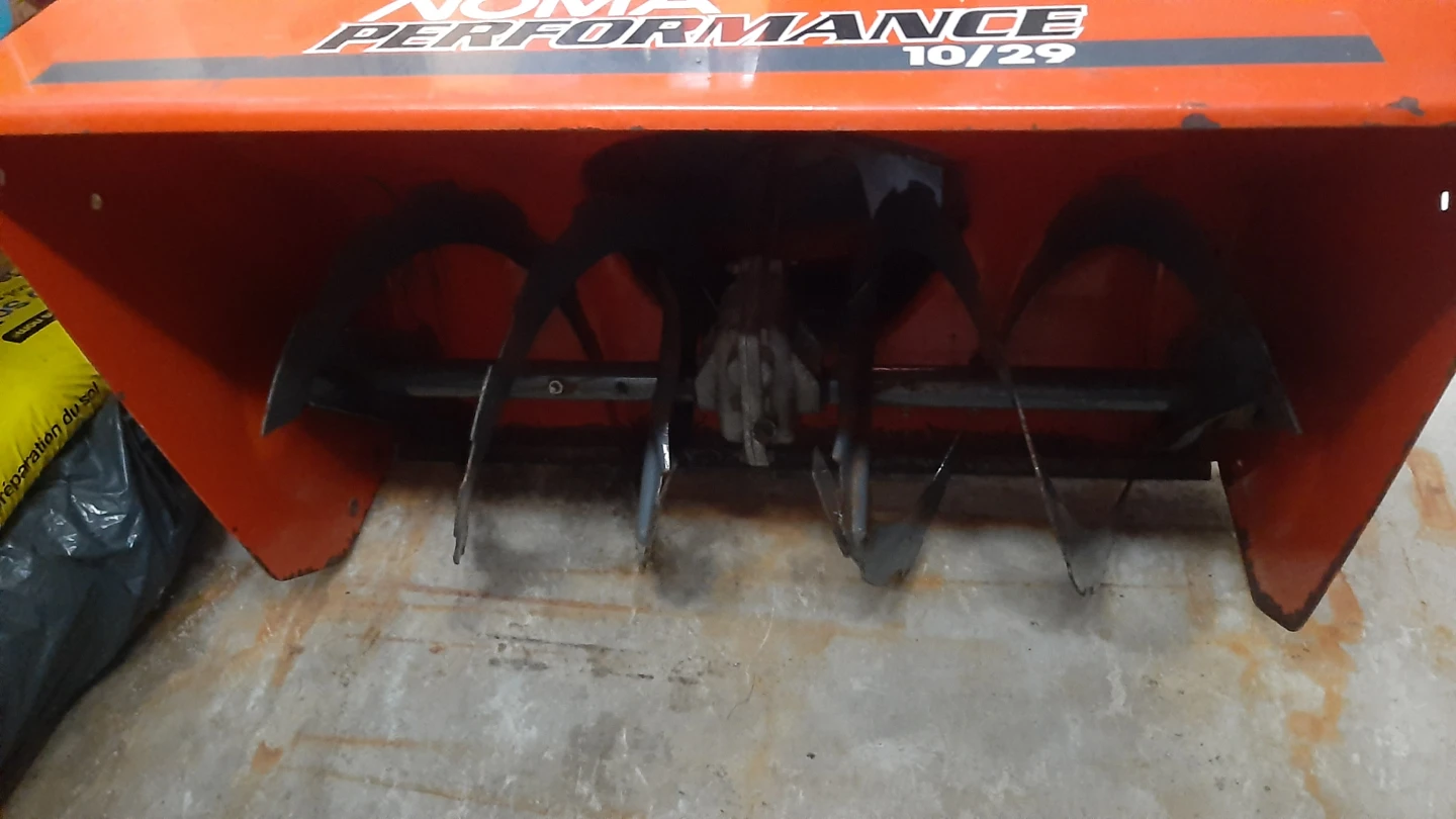 29" Snowblower 2 Stage Electric Start - photo 3
