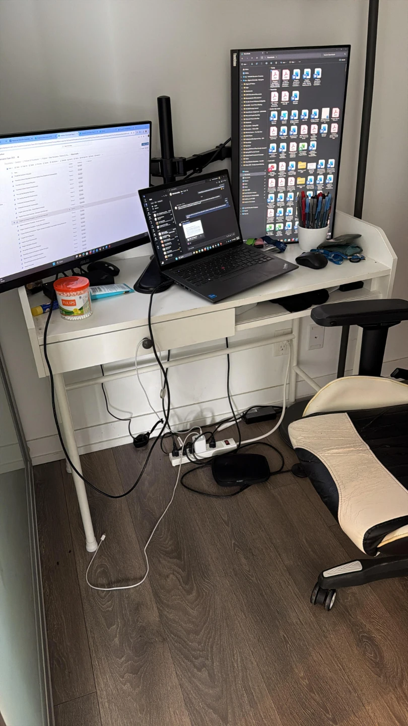 White IKEA MICKE Desk - photo 3