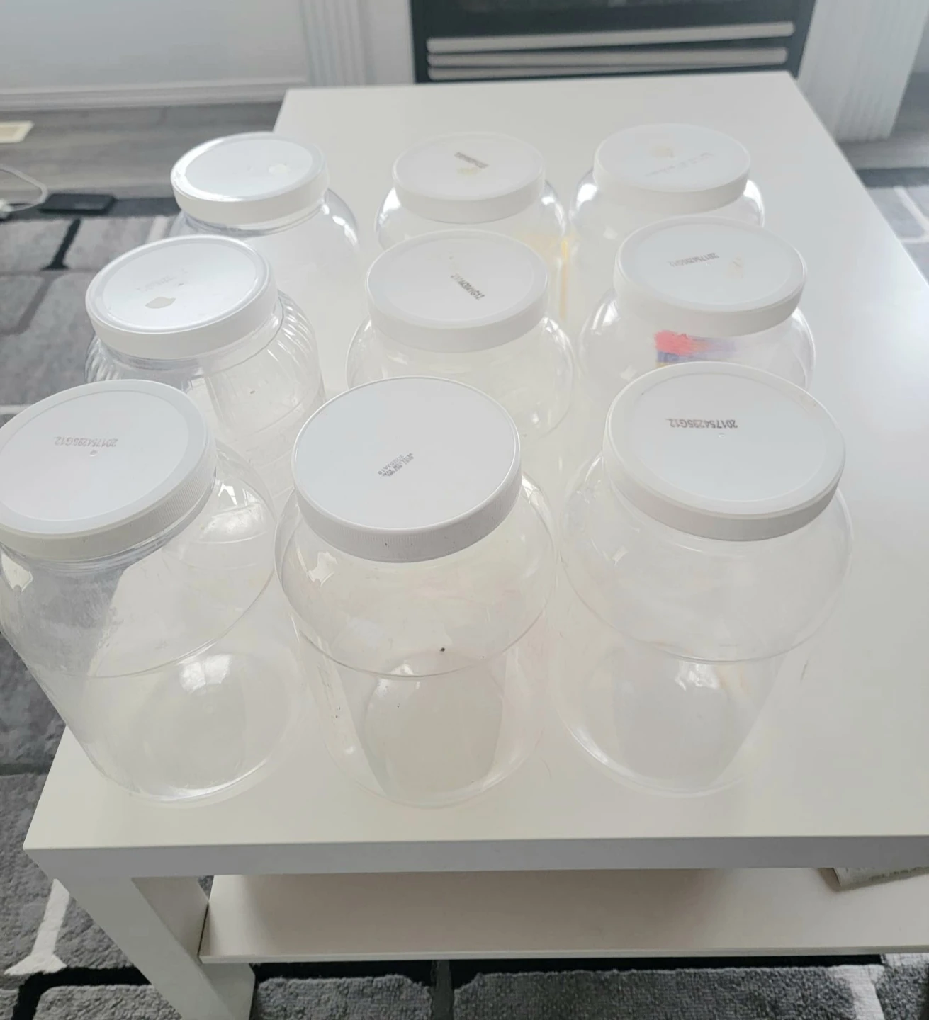 9 x Clear Plastic Storage Jars with White Lids - photo 3