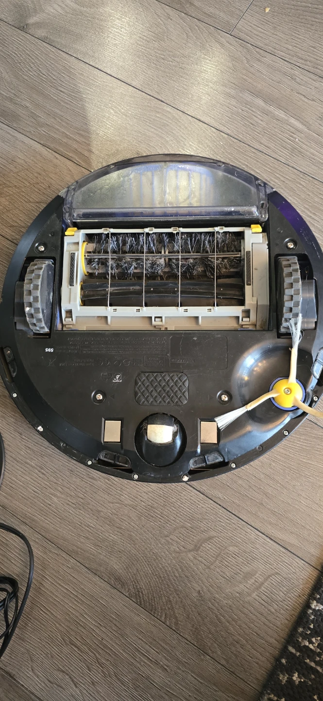 iRobot Roomba Pet Series Robotic Vacuum - photo 3