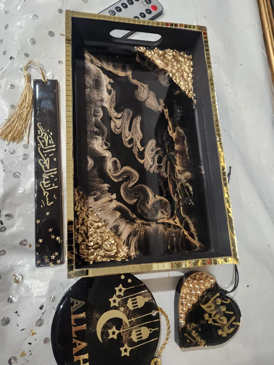 Black and Gold Islamic Tray Set with Bookmark and Keychain - photo 4