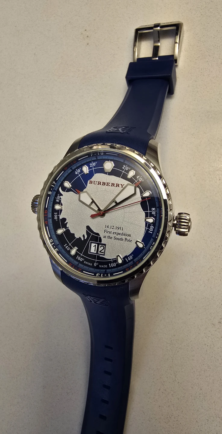 Burberry Expedition Watch - Blue Silicone Strap - photo 5