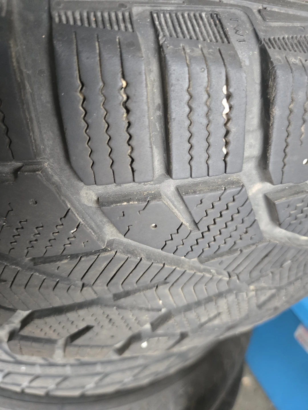 4 x Arctic Claw Winter Tires 235/65R17 - photo 5