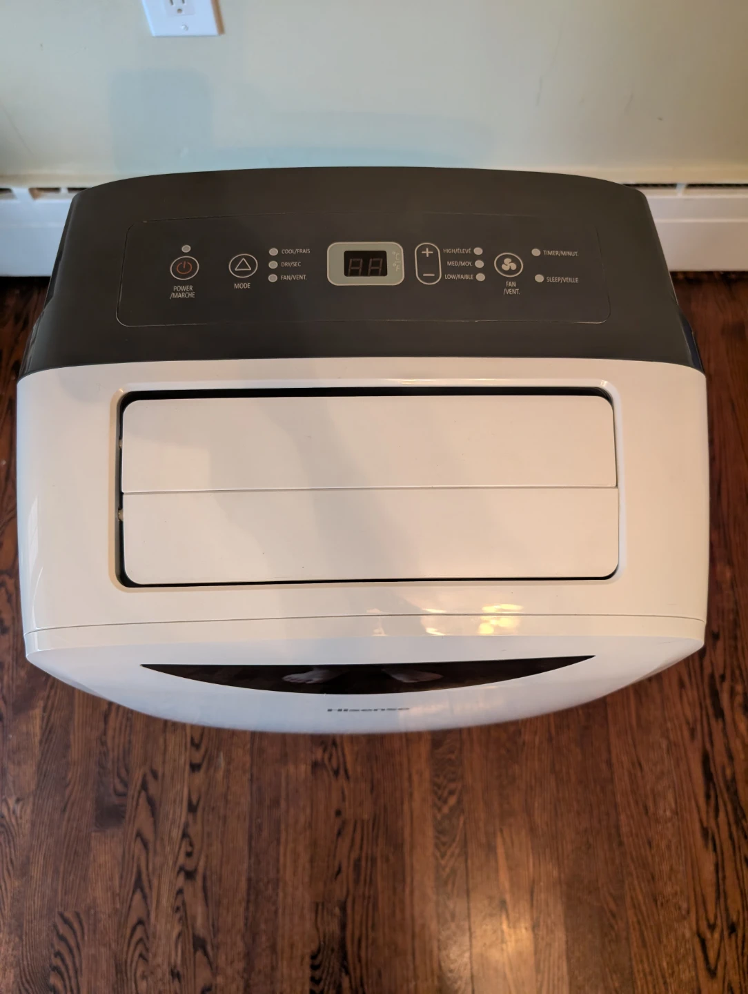 Hisense Portable Air Conditioner - photo 3
