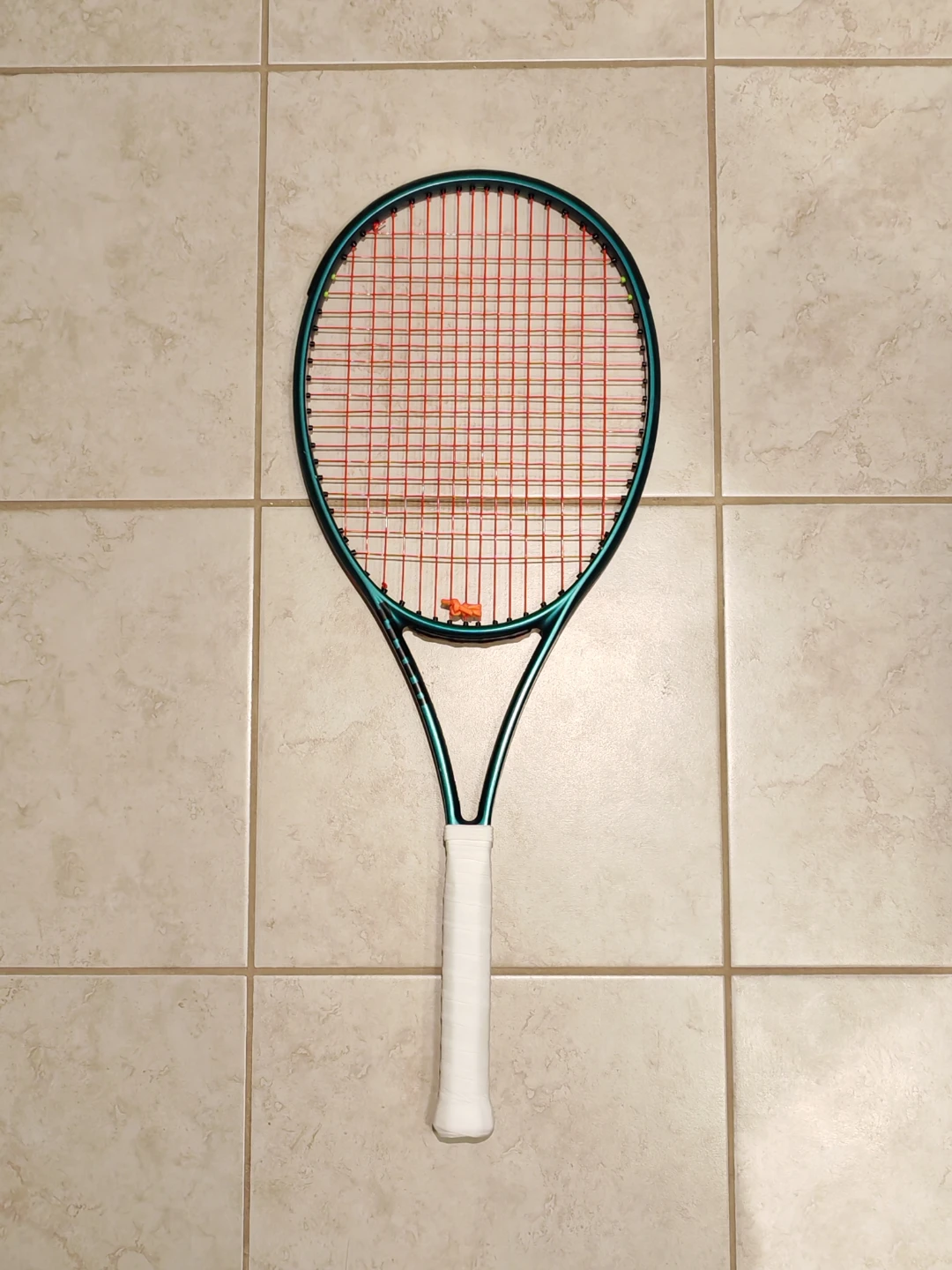 Wilson Blade 98 V9 Tennis Racket