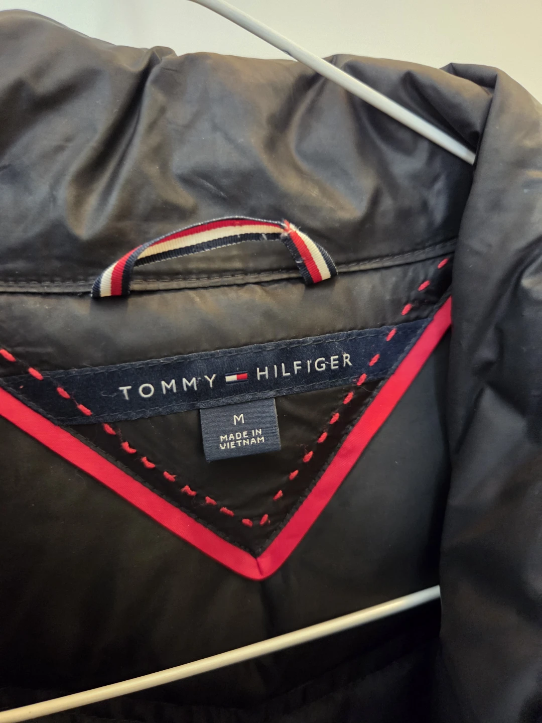 Tommy Hilfiger Puffer Jacket - Black - Woman's Size Medium - photo 2