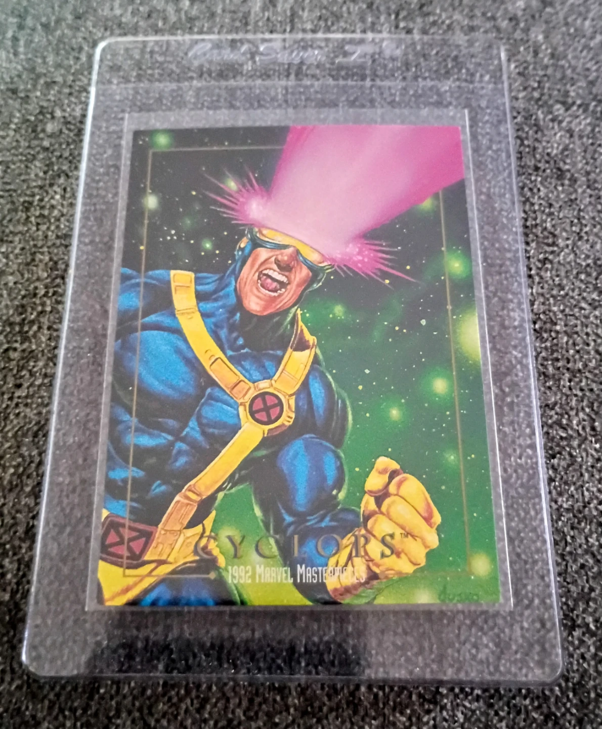 Marvel X-Men Cyclops Action Figure and Trading Card - photo 2