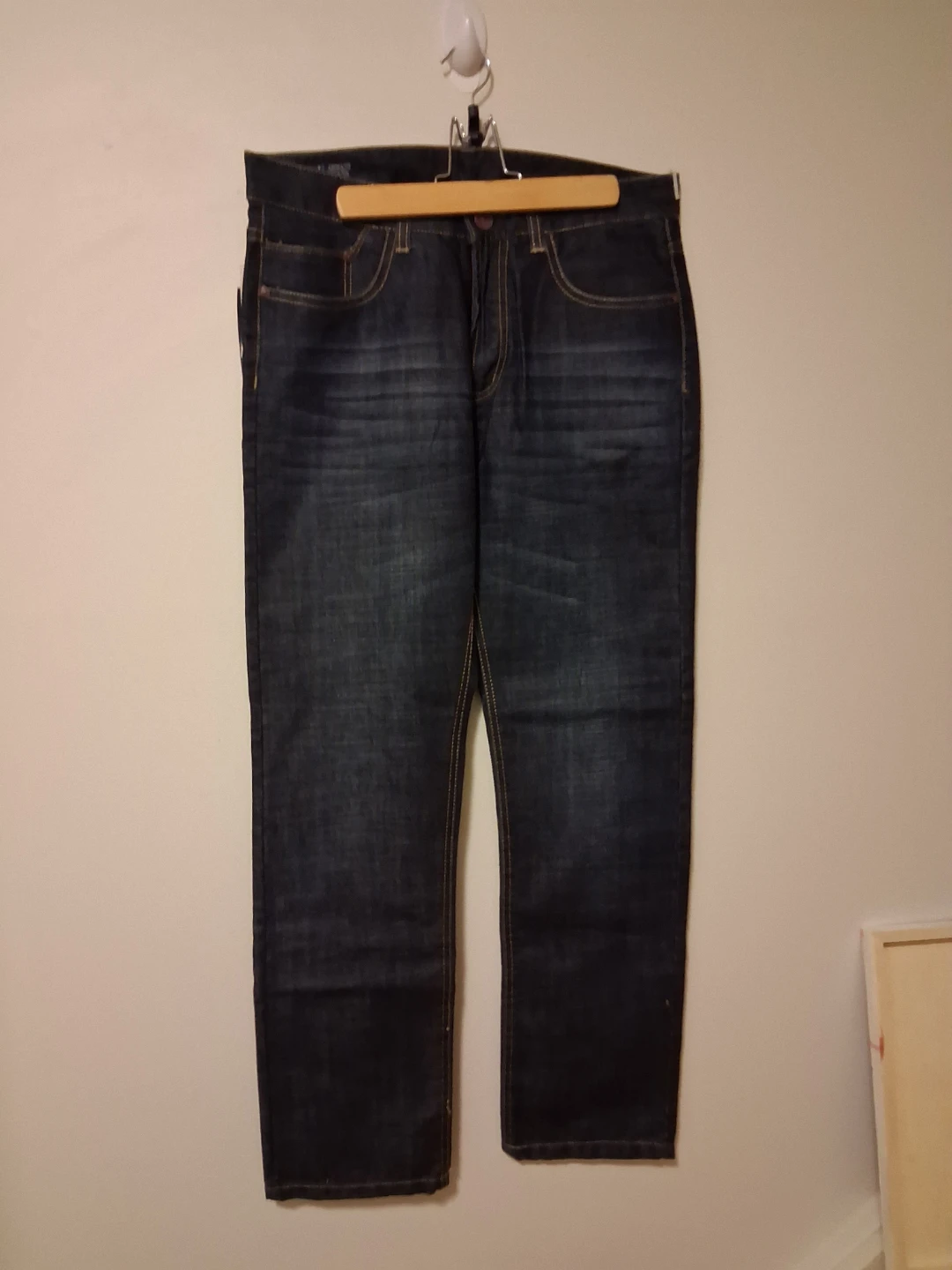 Mens size 34 Dark Wash Denim Jeans