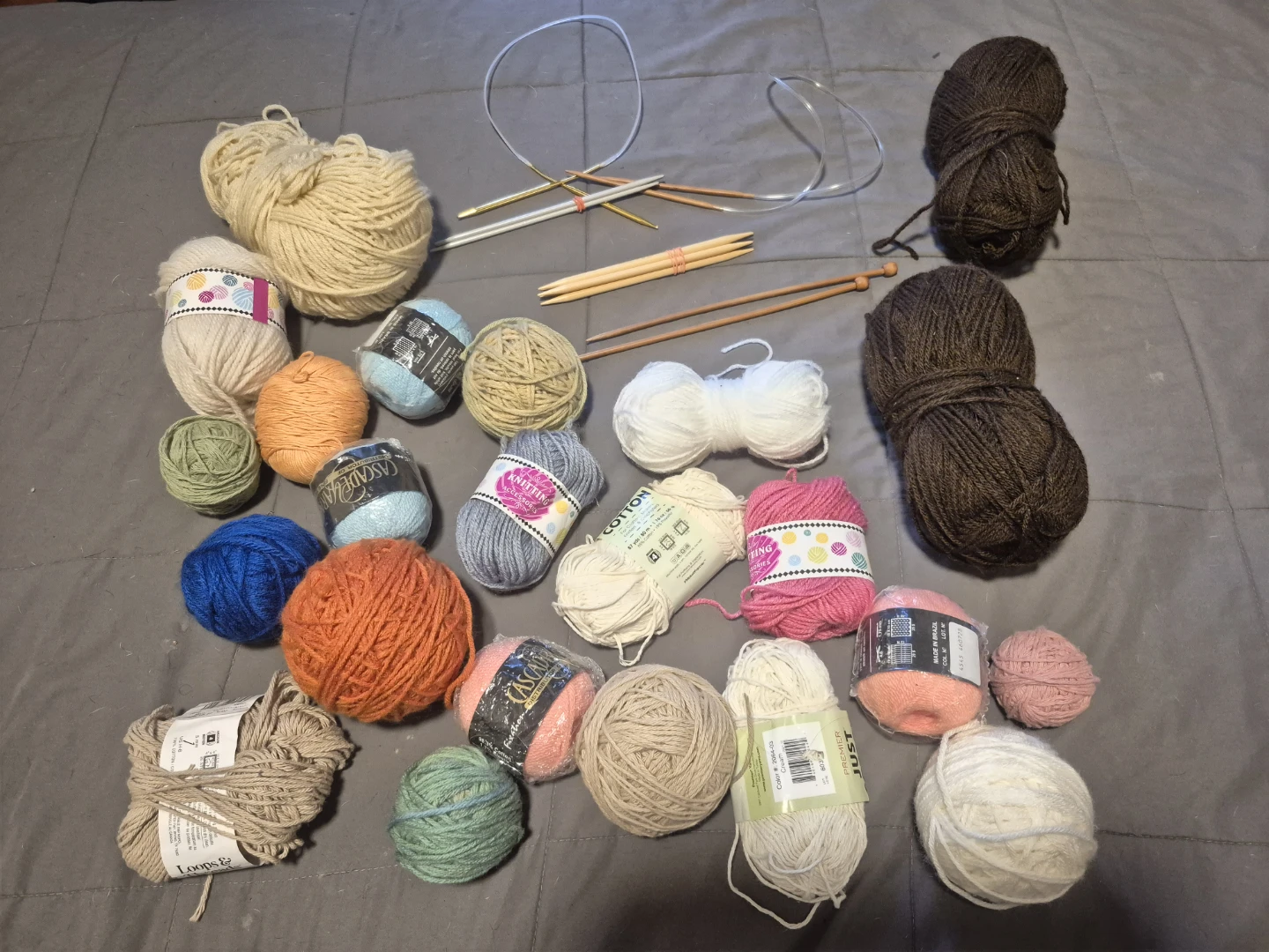 Knitting Yarn and Needles Bundle - photo 2