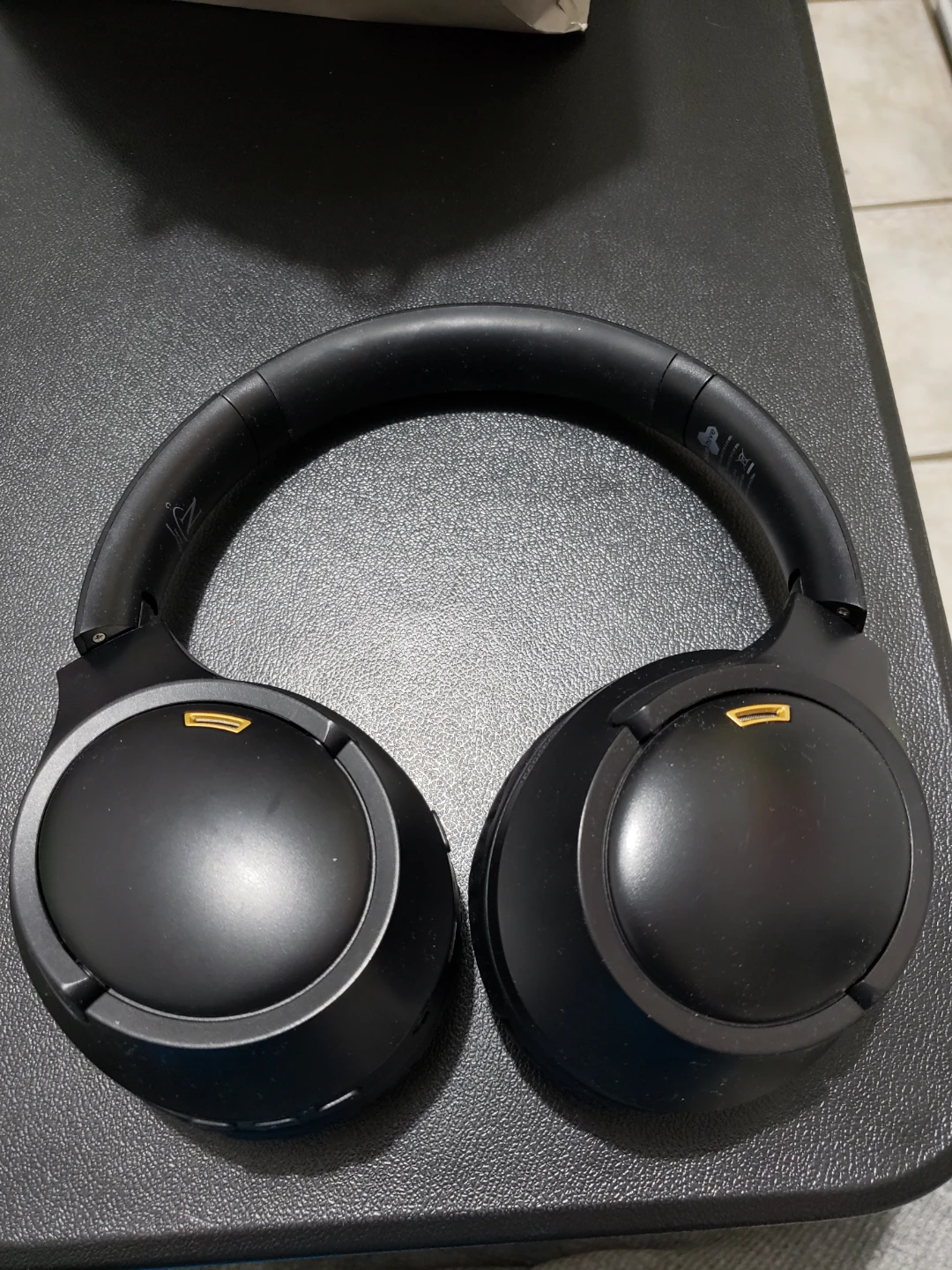 Black Over-Ear Headphones - photo 2