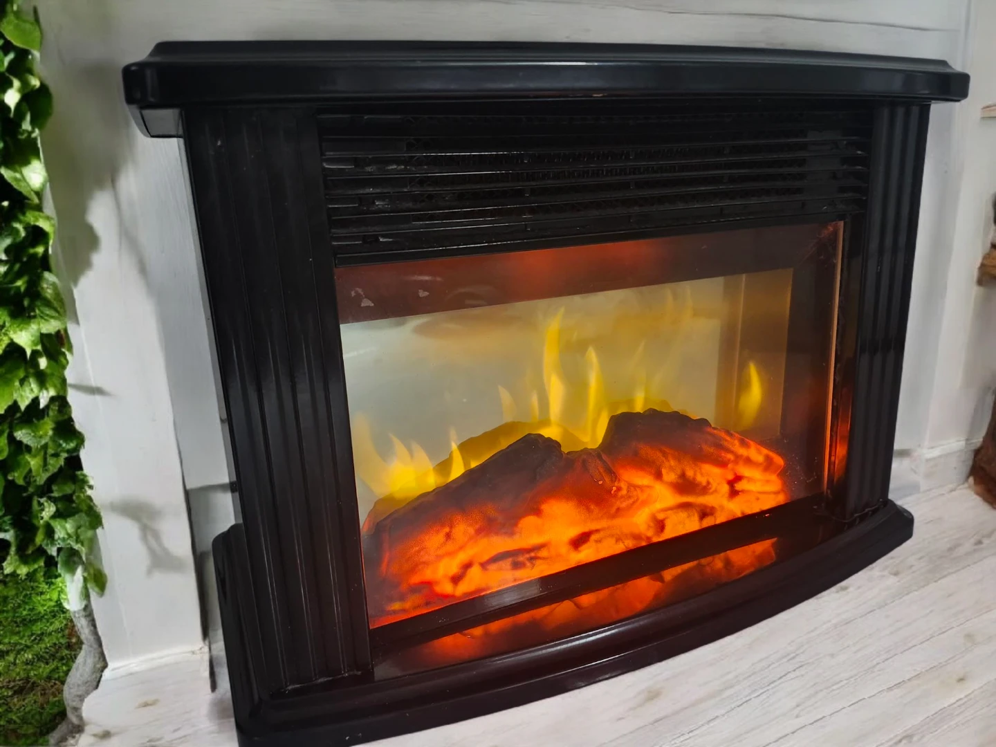 14" Mini Electric Fireplace 5,300 BTUs Protable Heater 1500 W - photo 2