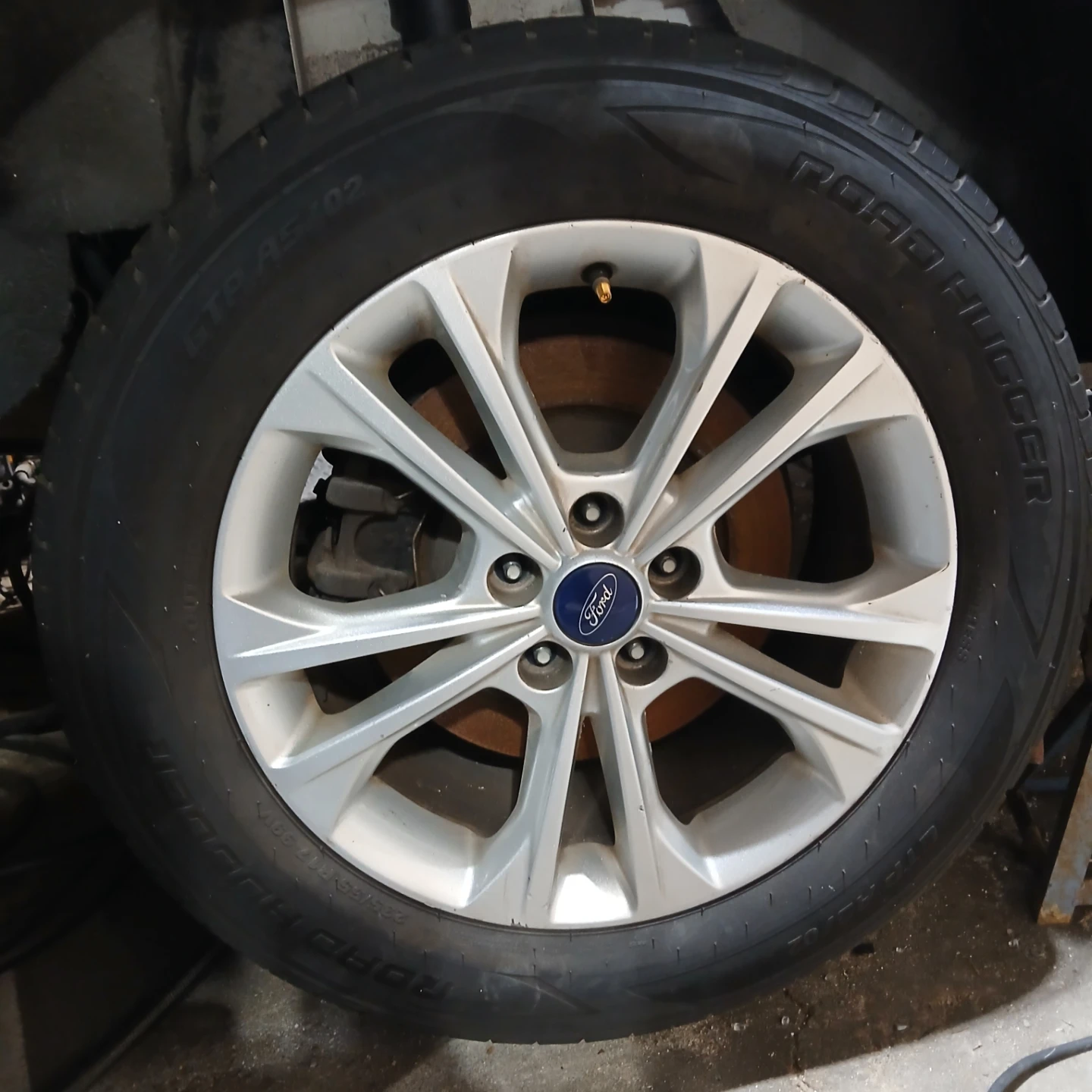 Ford Road Hugger Tire with Rim