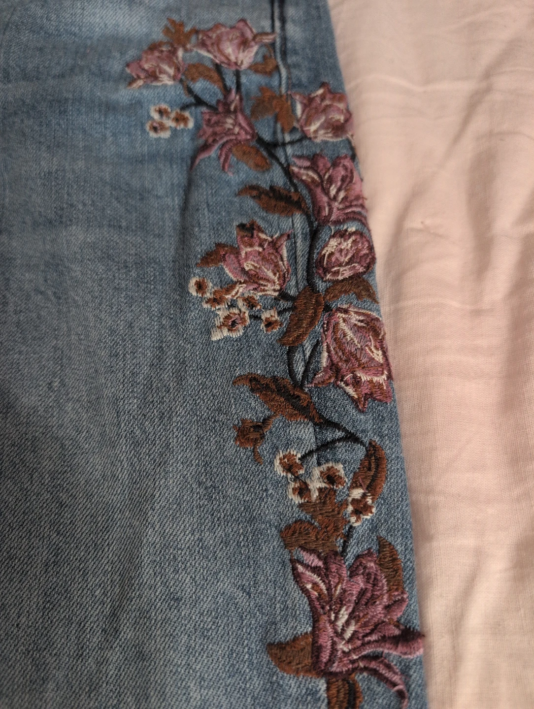 Lucky Brand Embroidered Jeans 🧡 - photo 3