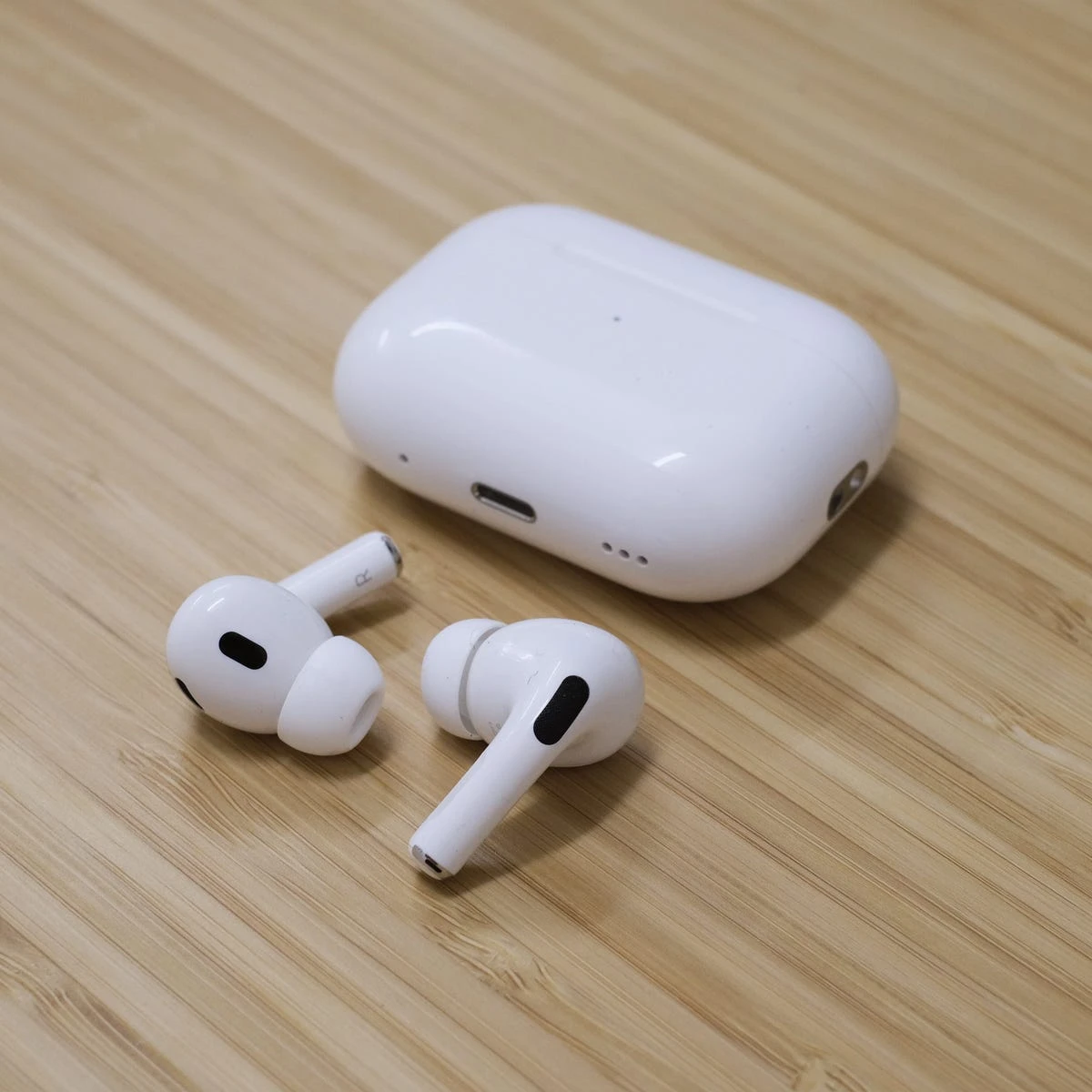 Apple AirPods Pro (2nd Generation)