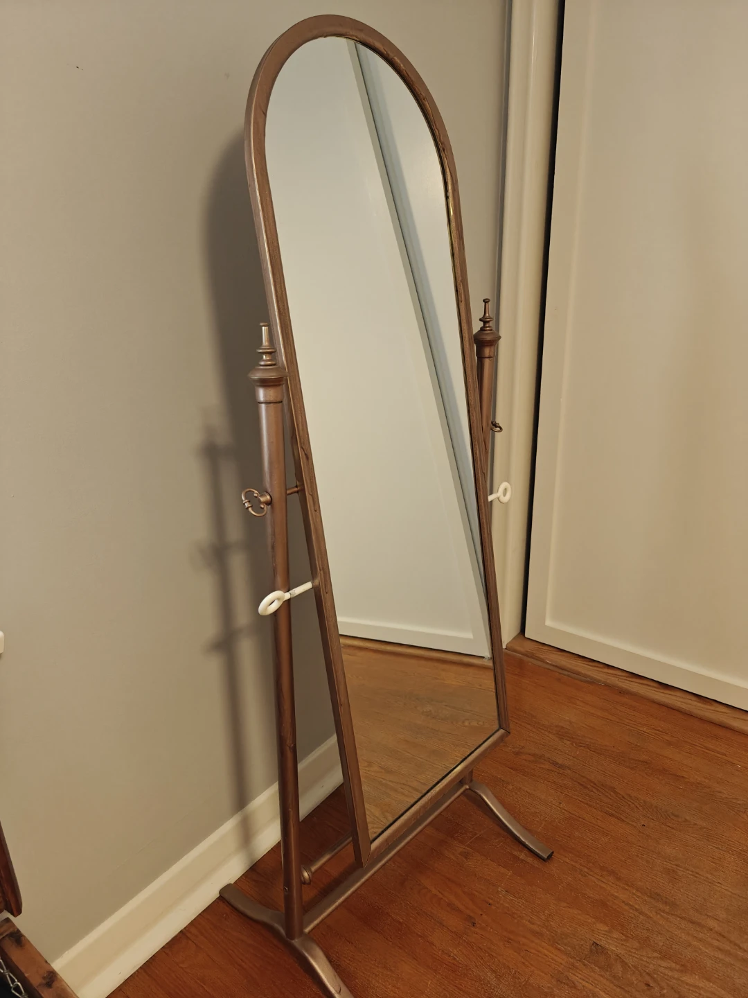 Floor Standing Oval Mirror