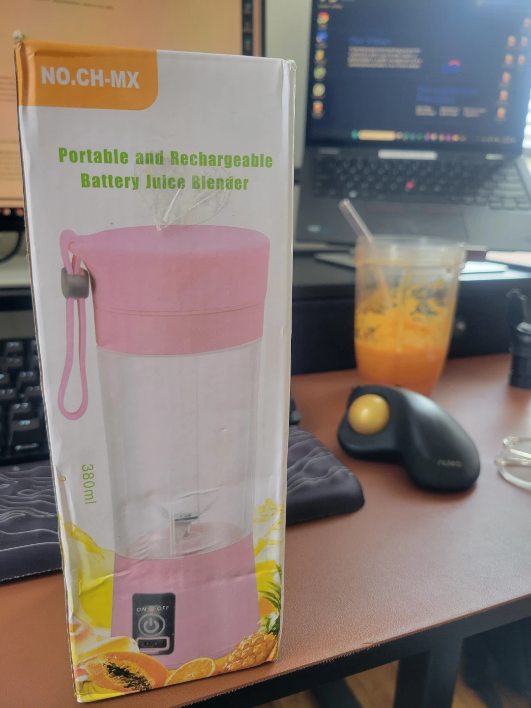 Portable and Rechargeable Battery Juice Blender
