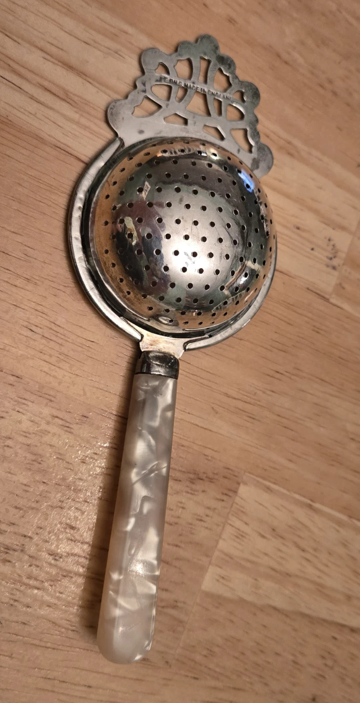 Antique/Vintage Tea Strainer - photo 2