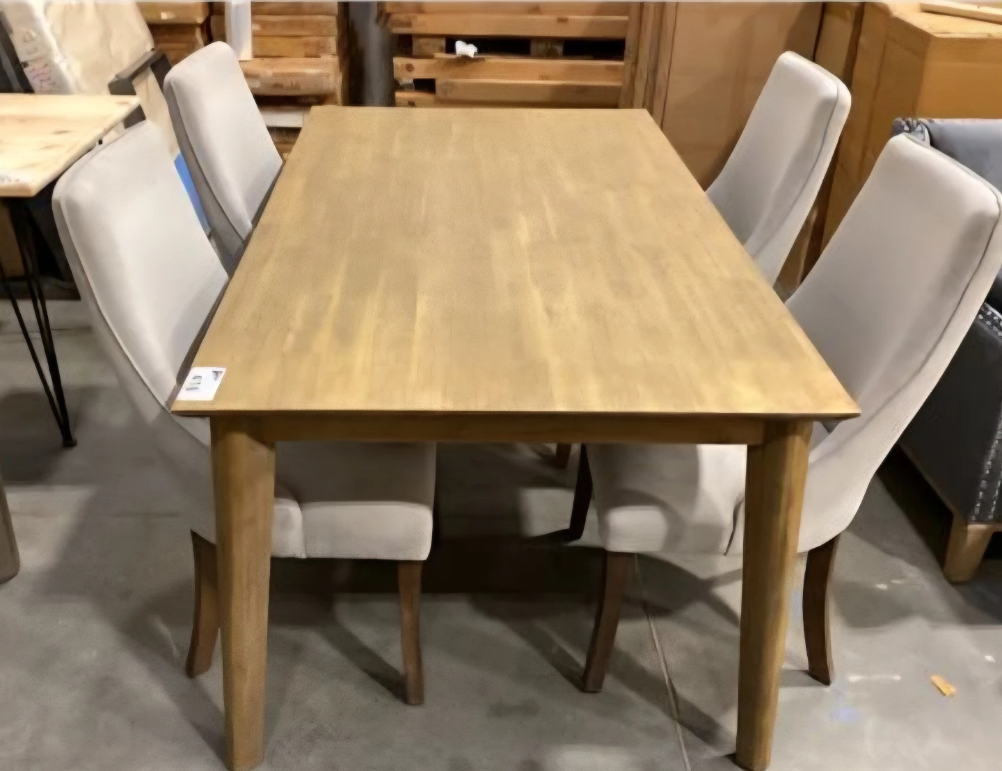 PENDING SALE NEW Dining Table and 4 chairs (BNIB)