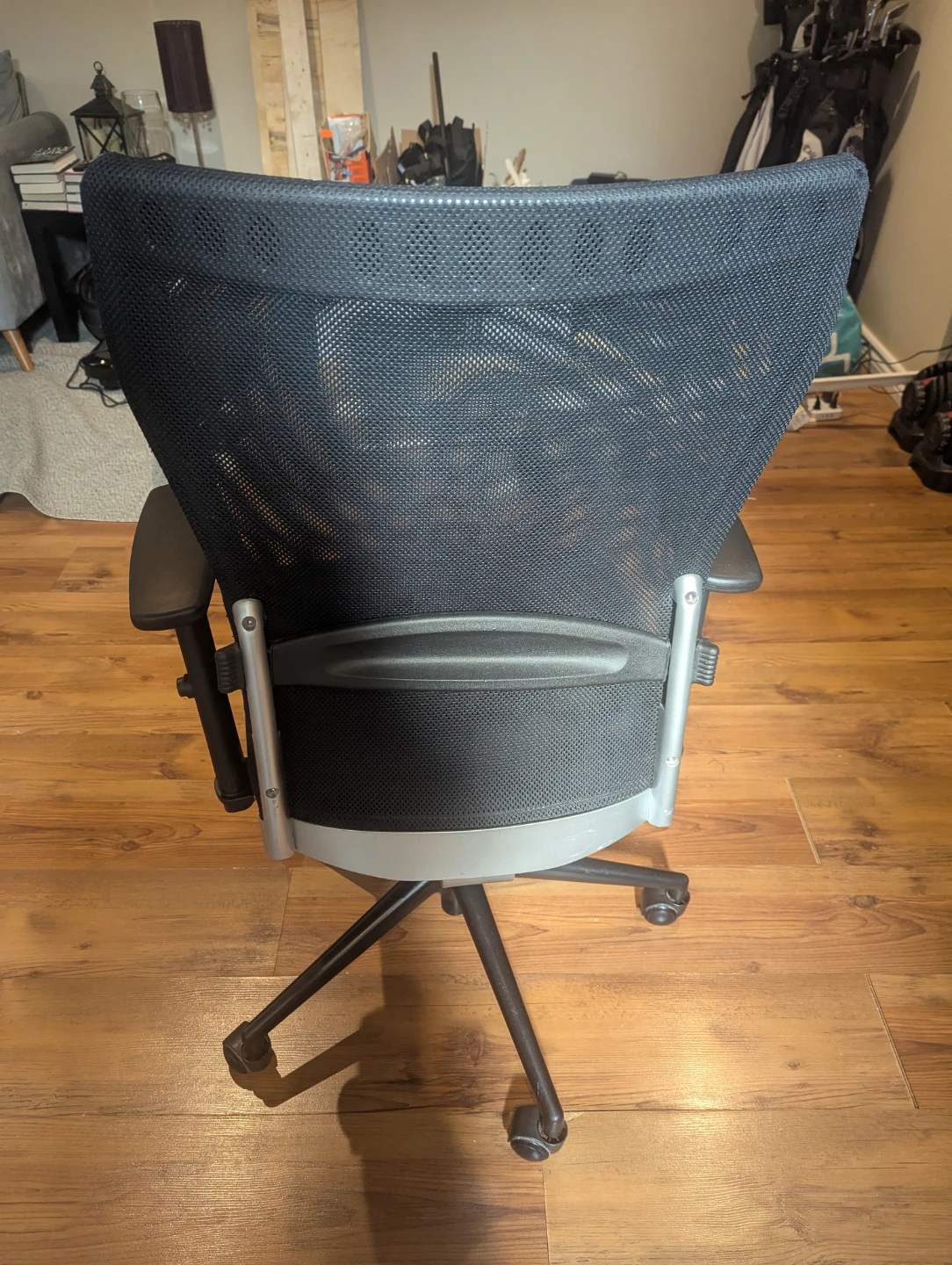 Black Mesh Ergonomic Office Chair - photo 2