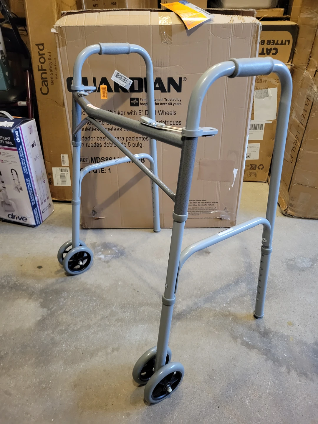 Bariatric 2-Button Walker with Wheels brand new - photo 5