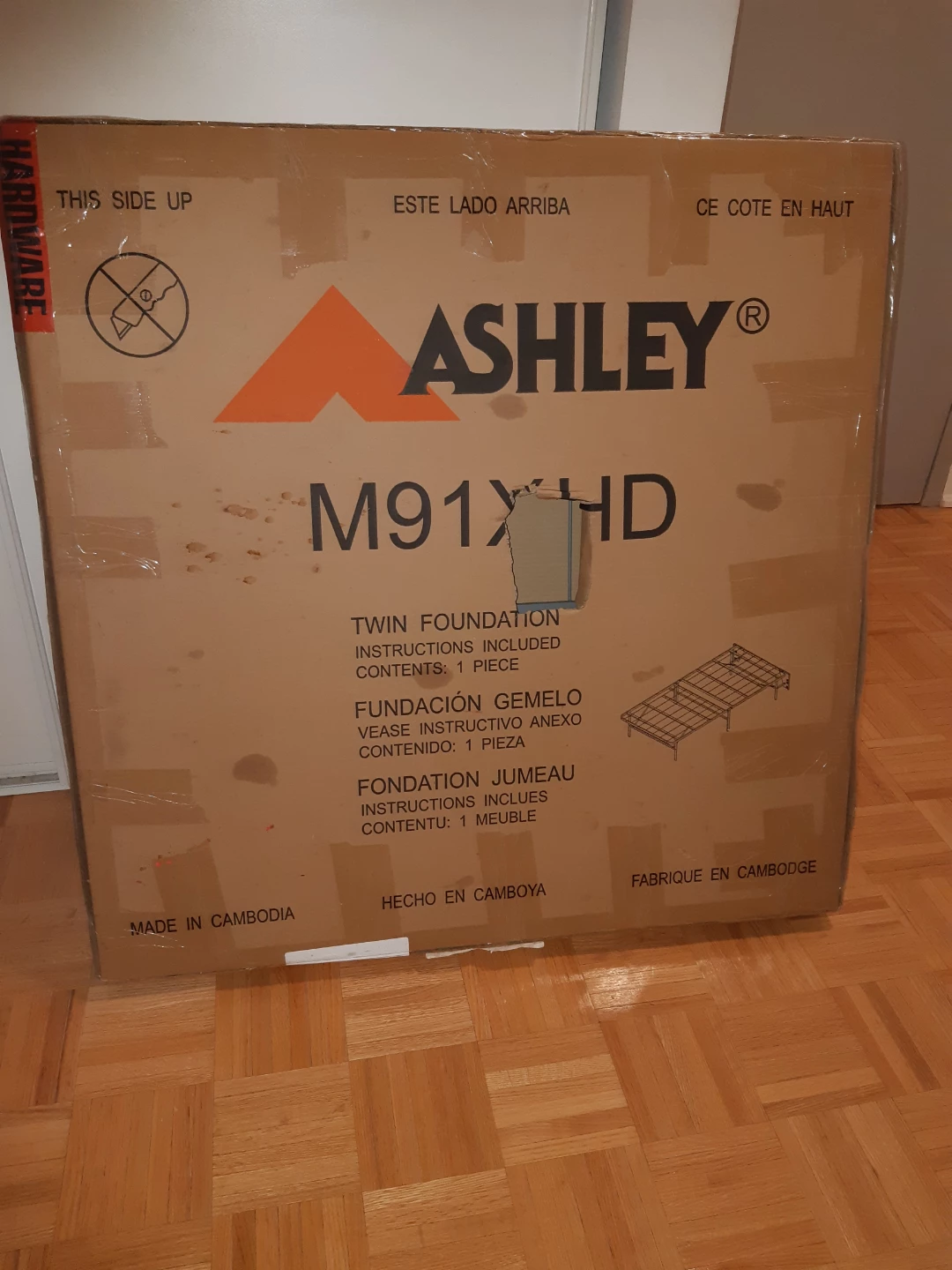Ashley twin bed frame metal bew in box - photo 2