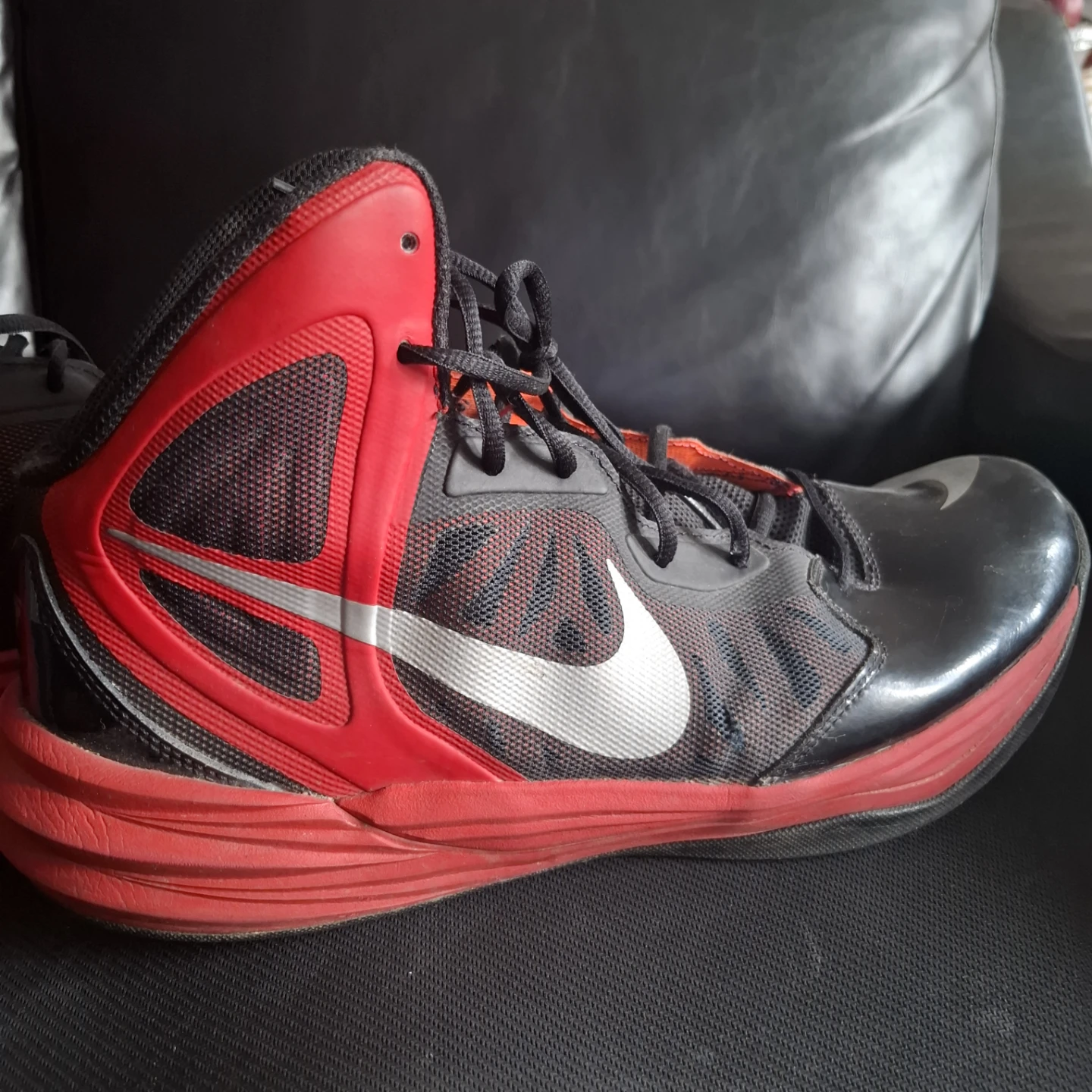 Nike Basketball Shoes - Black/Red Size 13 - photo 3
