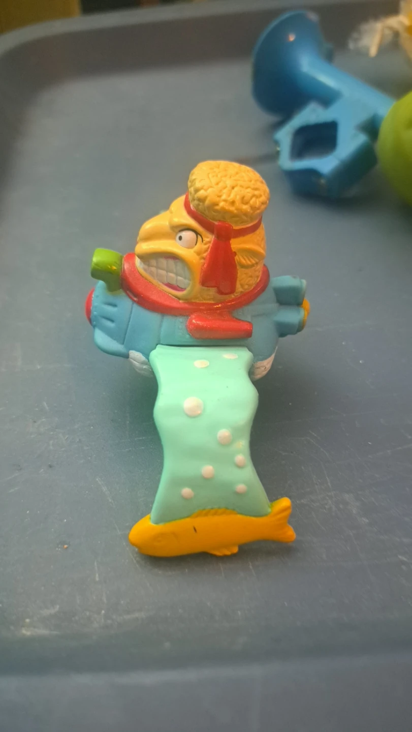 Vintage 1990 Burger King Barnyard Commando Cuff - photo 2