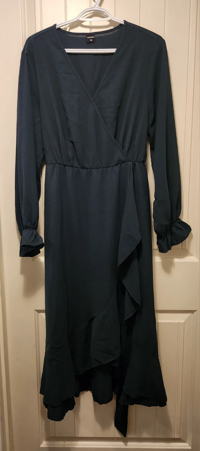 Scomchic Women's 1XL Green Long Sleeve Wrap Dress